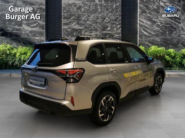 Subaru Forester Station 2.0i e-Boxer Swiss Plus