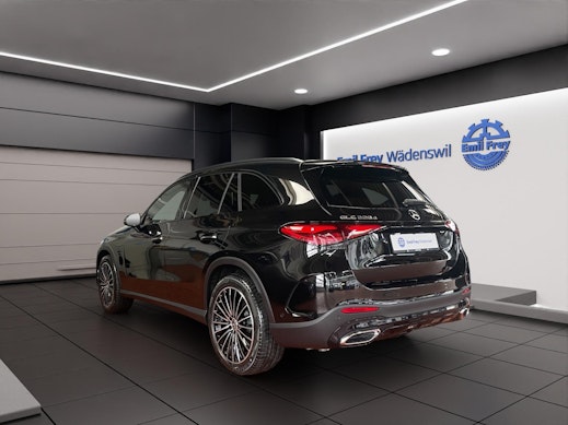 MERCEDES-BENZ GLC 220 d AMG Line 4matic 2