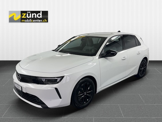 First vehicle image