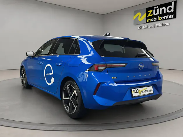 Opel Astra 1.6 T PHEV 180PS Automat Swiss