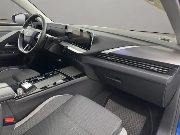 Opel Astra 1.6 T PHEV 180PS Automat Swiss
