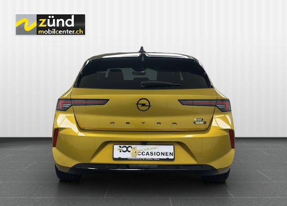 Vehicle image 3 Vehicle image 3