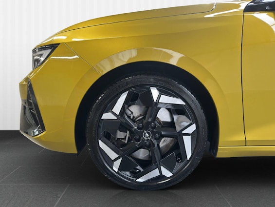 Vehicle image 12 Vehicle image 12