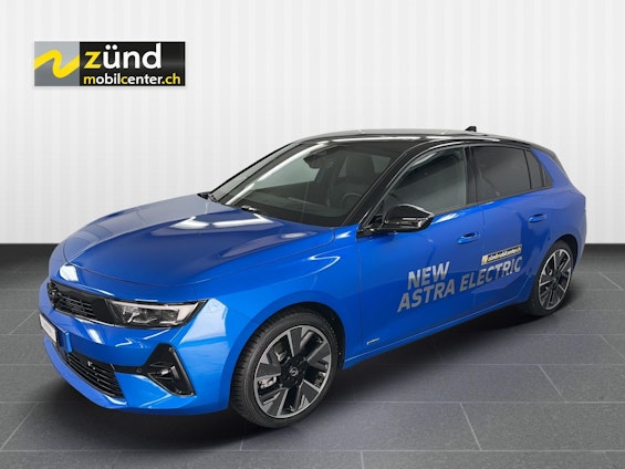 First vehicle image