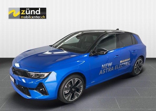 First vehicle image First vehicle image