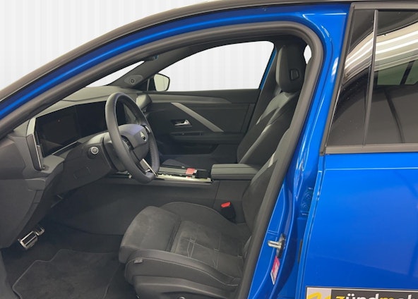 Vehicle image 5 Vehicle image 5