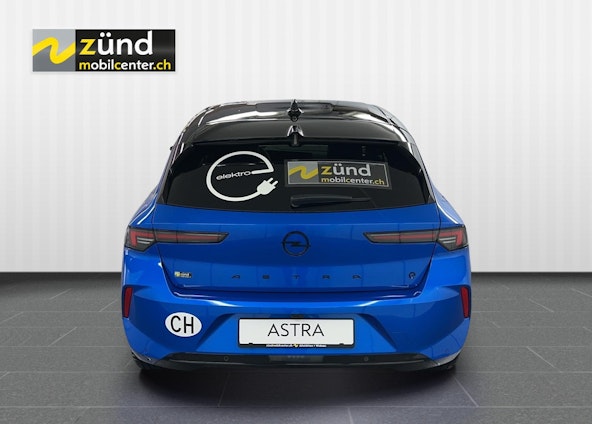 Vehicle image 3 Vehicle image 3