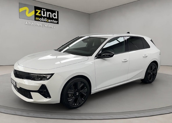 First vehicle image First vehicle image