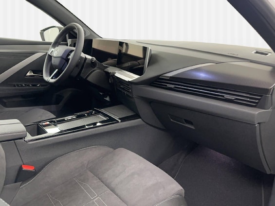 Vehicle image 10 Vehicle image 10