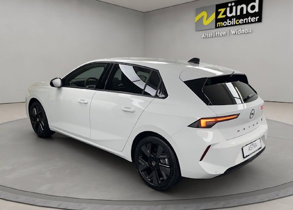 Vehicle image 2 Vehicle image 2