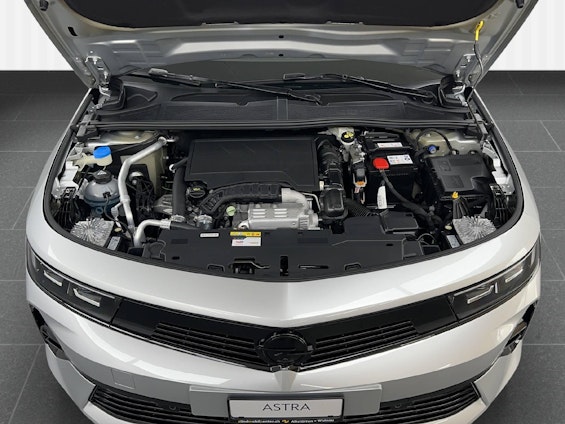 Vehicle image 13 Vehicle image 13