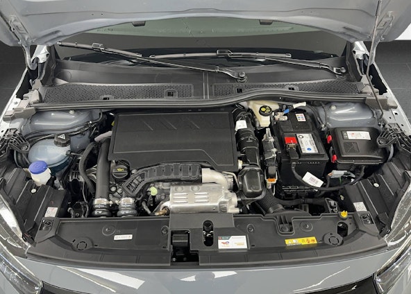 Vehicle image 13 Vehicle image 13