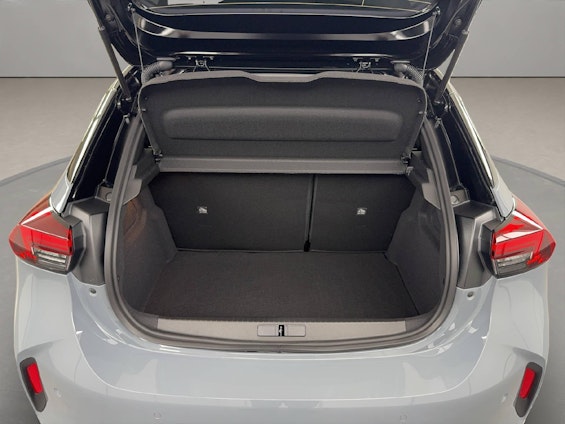 Vehicle image 11 Vehicle image 11