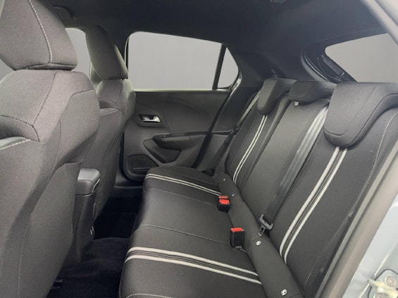 Vehicle image 9 Vehicle image 9