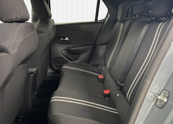 Vehicle image 9 Vehicle image 9