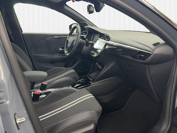 Vehicle image 10 Vehicle image 10