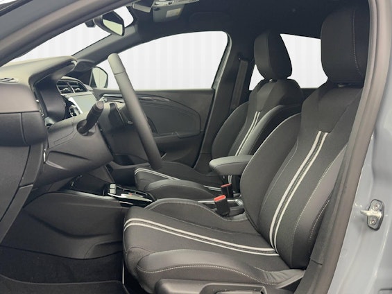 Vehicle image 5 Vehicle image 5