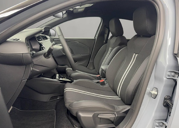 Vehicle image 5 Vehicle image 5