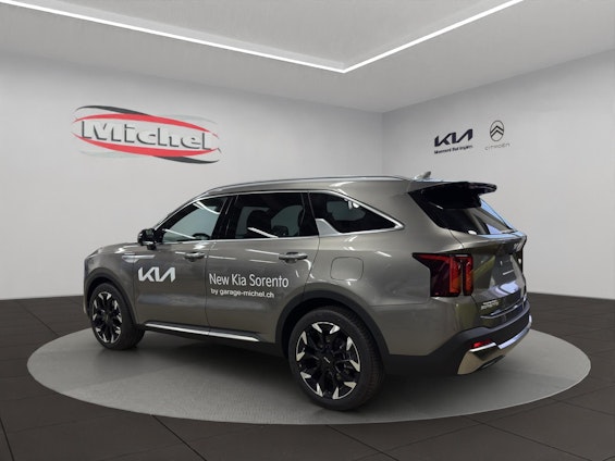 Vehicle image 4 Vehicle image 4