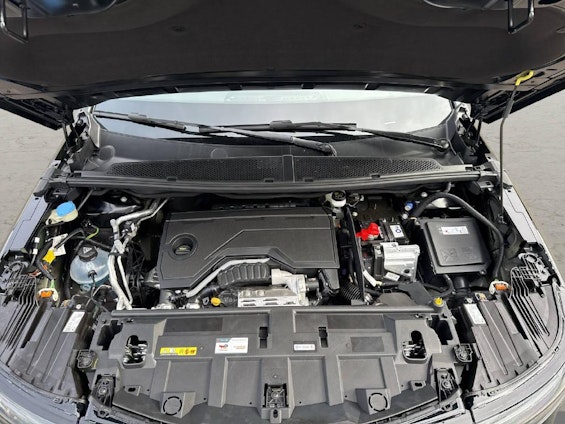 Vehicle image 8 Vehicle image 8