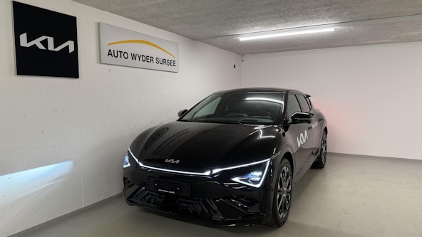 First vehicle image First vehicle image