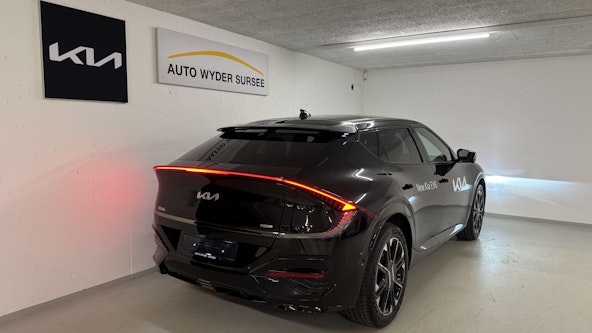 Vehicle image 3 Vehicle image 3