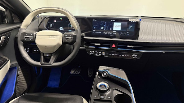 Vehicle image 11 Vehicle image 11