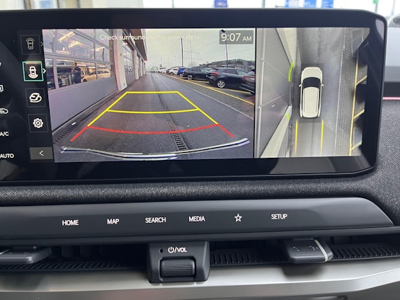 Vehicle image 26 Vehicle image 26