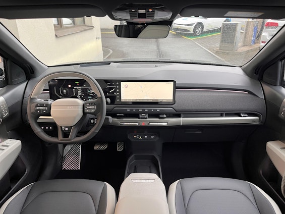 Vehicle image 24 Vehicle image 24