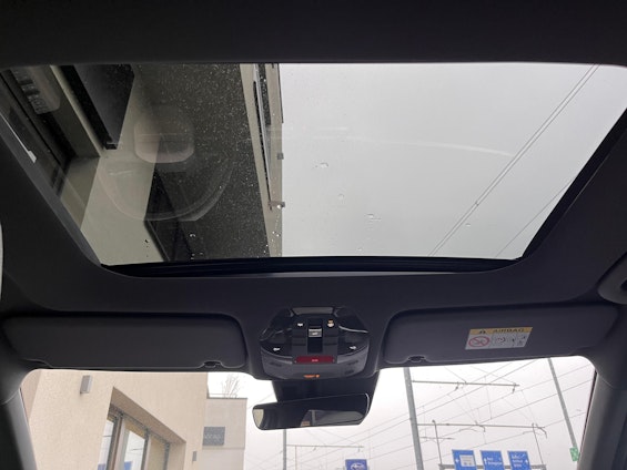 Vehicle image 28 Vehicle image 28