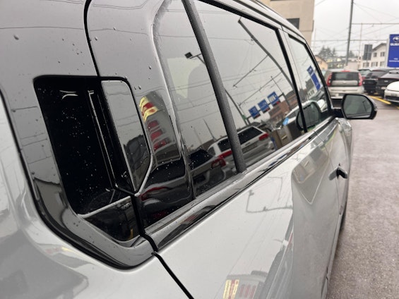 Vehicle image 11 Vehicle image 11