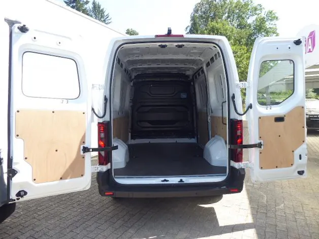 RENAULT Master Kaw. 3.5 t L2H2 2. Blue dCi 130