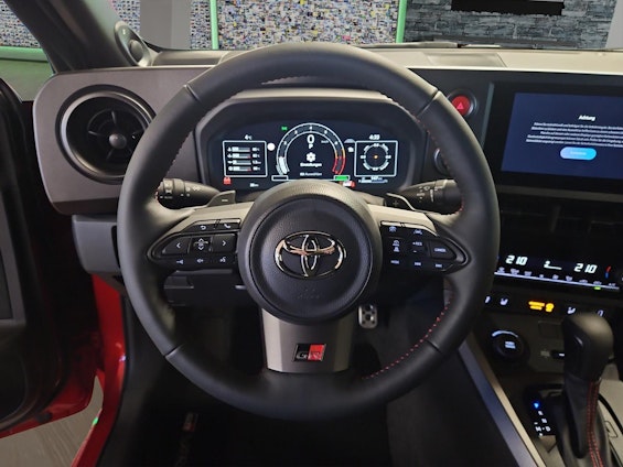 Vehicle image 9 Vehicle image 9