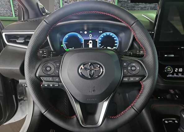 Vehicle image 10 Vehicle image 10