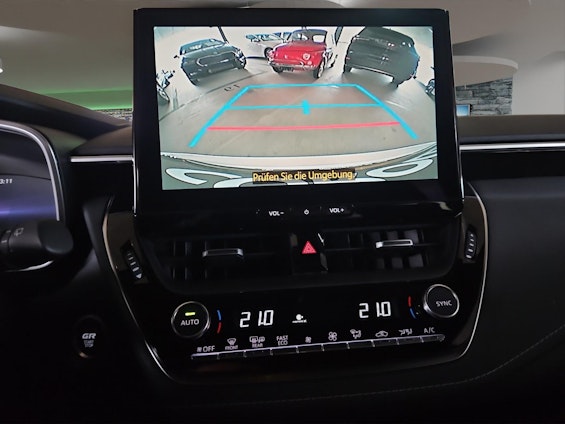 Vehicle image 13 Vehicle image 13