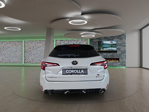 Vehicle image 3 Vehicle image 3