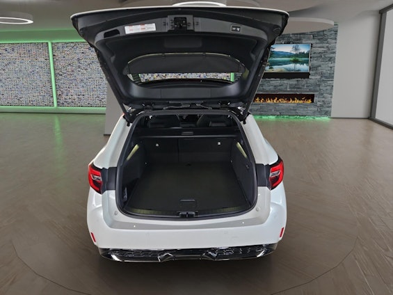 Vehicle image 18 Vehicle image 18