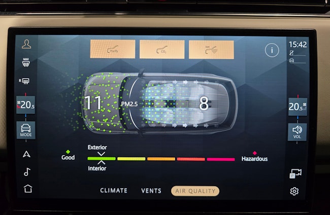 Vehicle image 18 Vehicle image 18