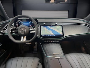 immagine del veicolo MERCEDES-BENZ E 220 d 4MATIC T-Modell AMG Line