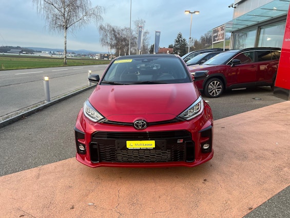 Vehicle image 18