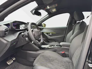 Peugeot 208 GT 1.2 Hybrid 145