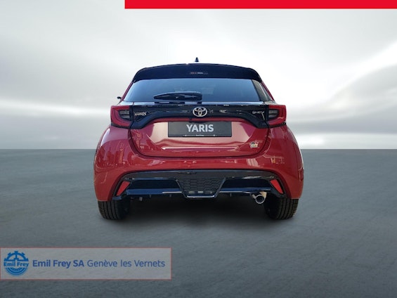 Vehicle image 10