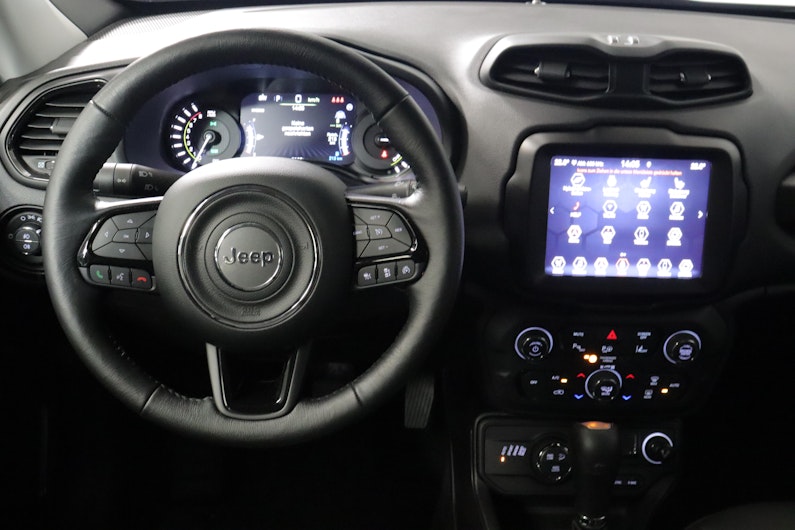 Vehicle image JEEP RENEGADE