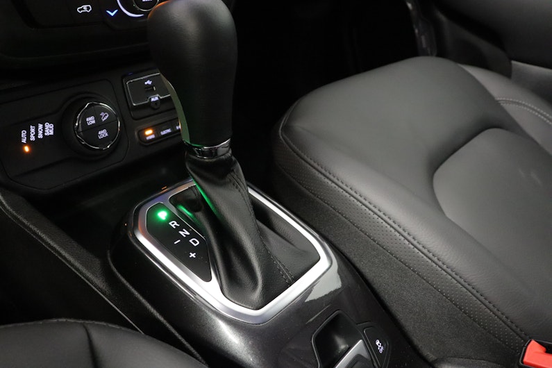 Vehicle image JEEP RENEGADE