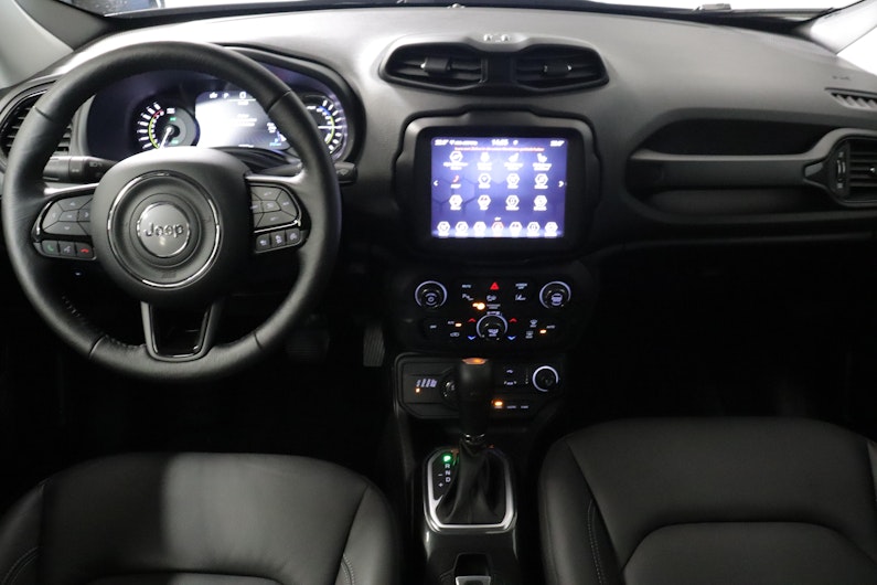 Vehicle image JEEP RENEGADE