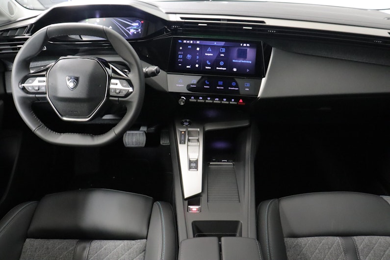 Vehicle image PEUGEOT 408