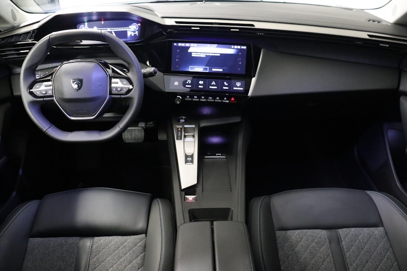 Vehicle image PEUGEOT 408