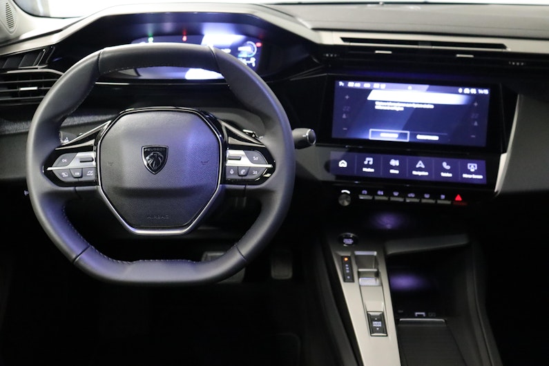 Vehicle image PEUGEOT 408