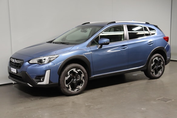 SUBARU XV 2.0i e-Boxer Luxury 1
