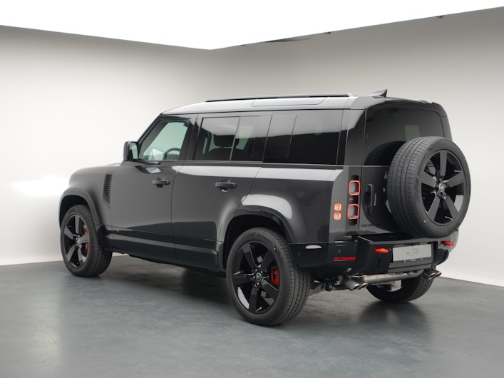 Vehicle image LAND ROVER DEFENDER